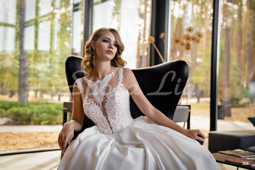 https://www.sposa-lia.com/images/stories/virtuemart/product/366       (4).jpg